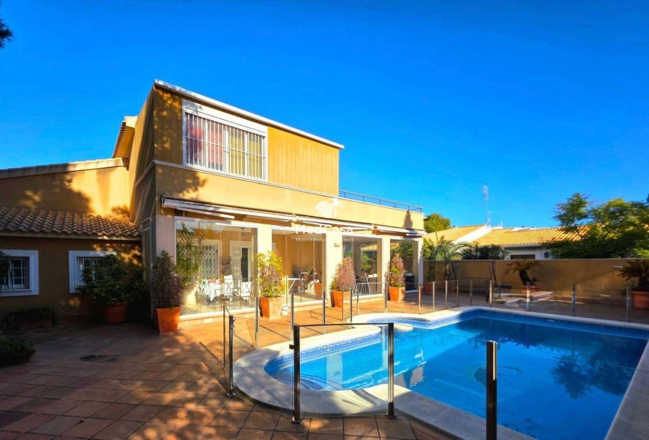 Wiederverkauf - Villa -
Dehesa de campoamor - Campoamor