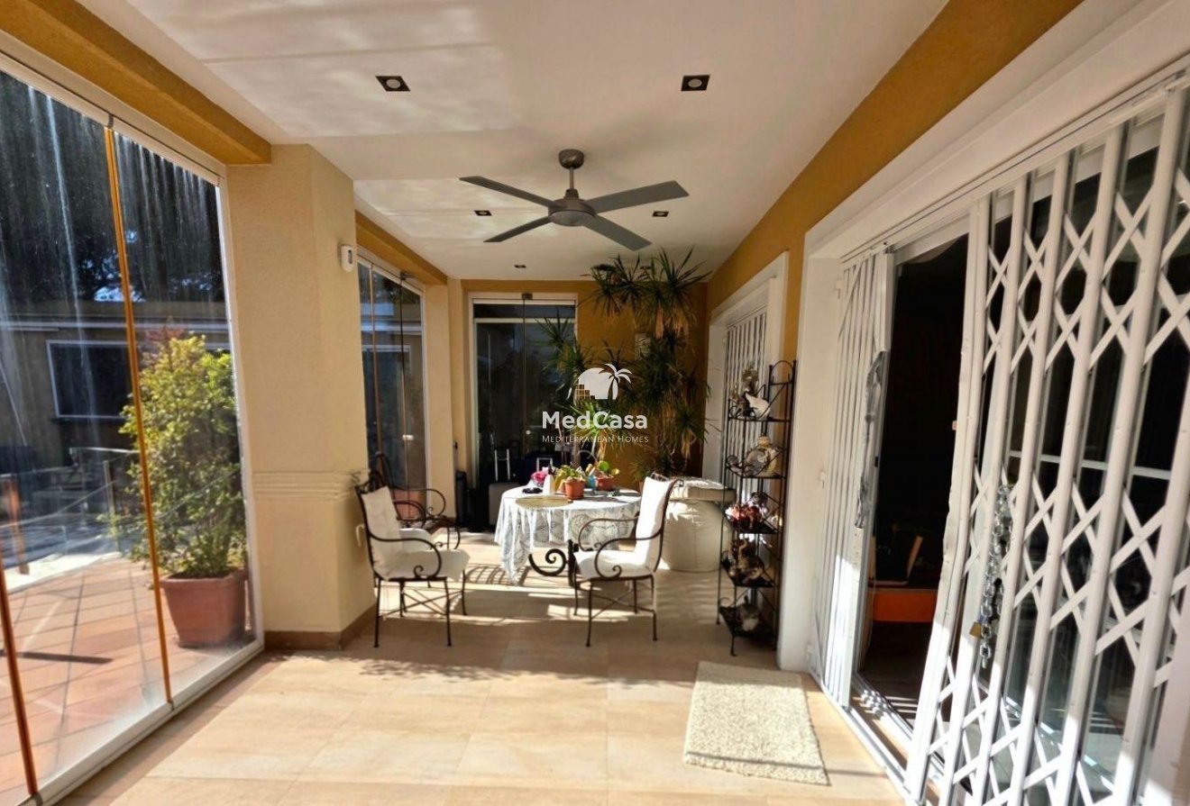 Wiederverkauf - Villa -
Dehesa de campoamor - Campoamor