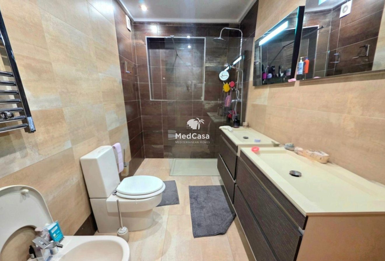 Wiederverkauf - Villa -
Dehesa de campoamor - Campoamor