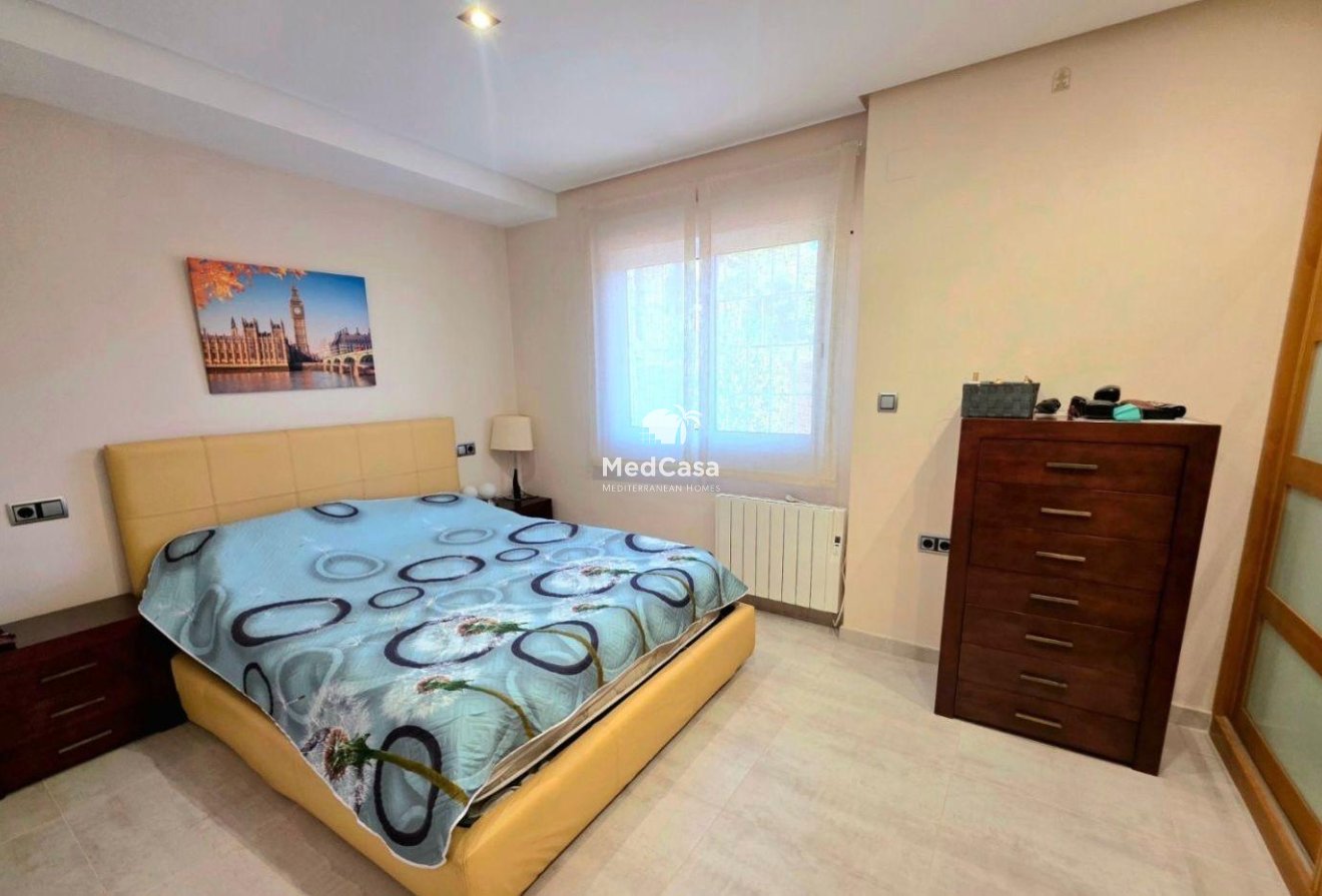 Wiederverkauf - Villa -
Dehesa de campoamor - Campoamor