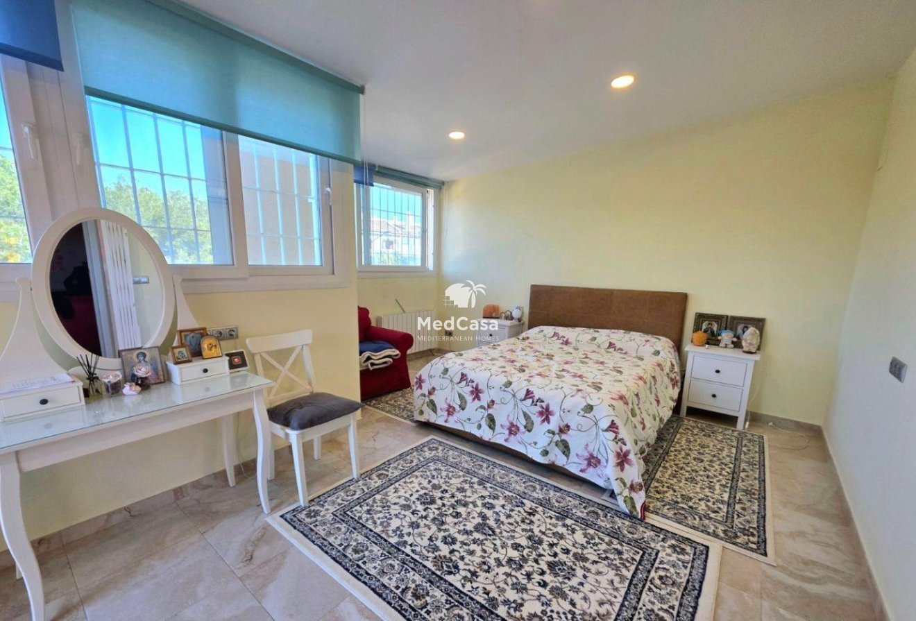Wiederverkauf - Villa -
Dehesa de campoamor - Campoamor