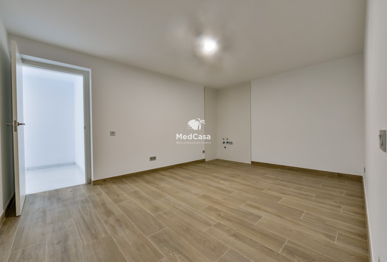 Neubau - Villa -
Finestrat