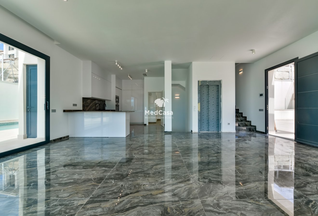 Neubau - Villa -
Finestrat