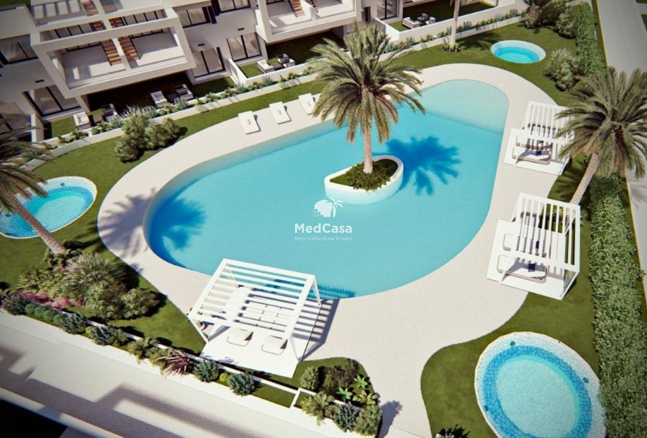 Neubau - Erdgeschosswohnung -
Torrevieja