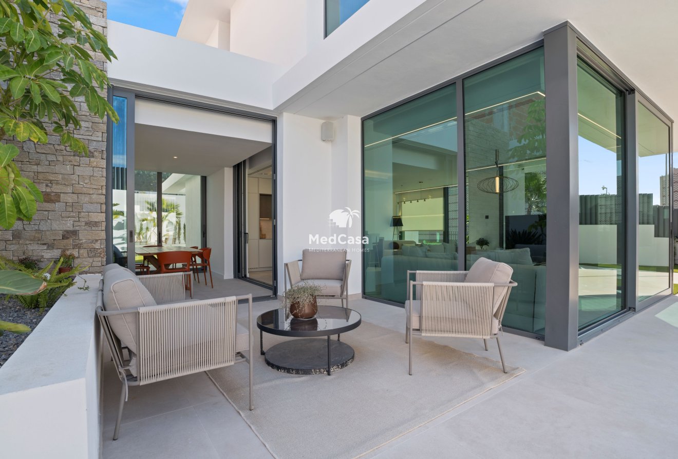 Obra nueva - Villa -
Benidorm