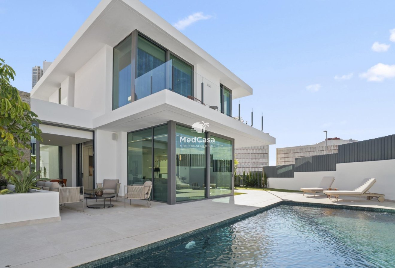 Neubau - Villa -
Benidorm