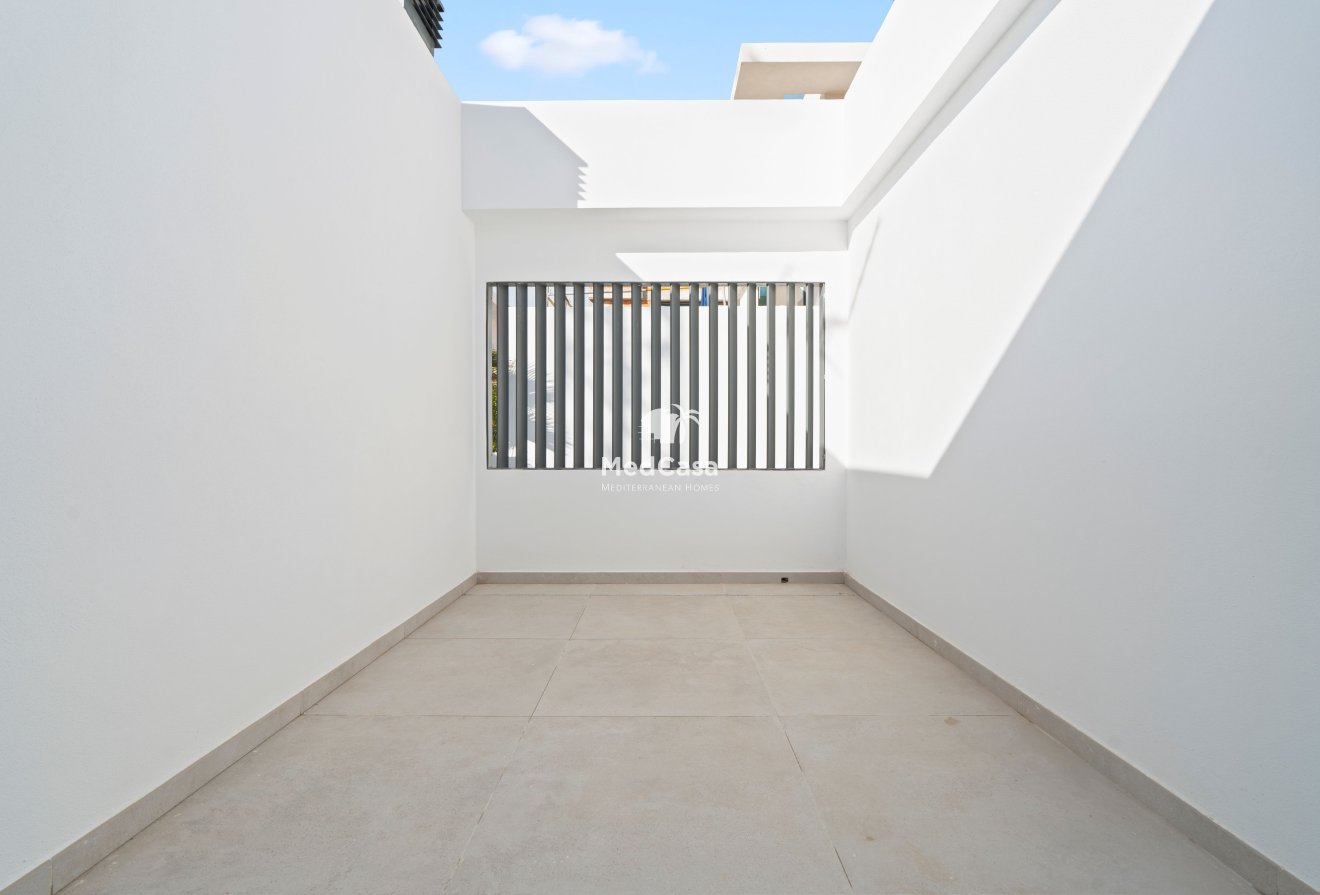 Neubau - Villa -
Benidorm