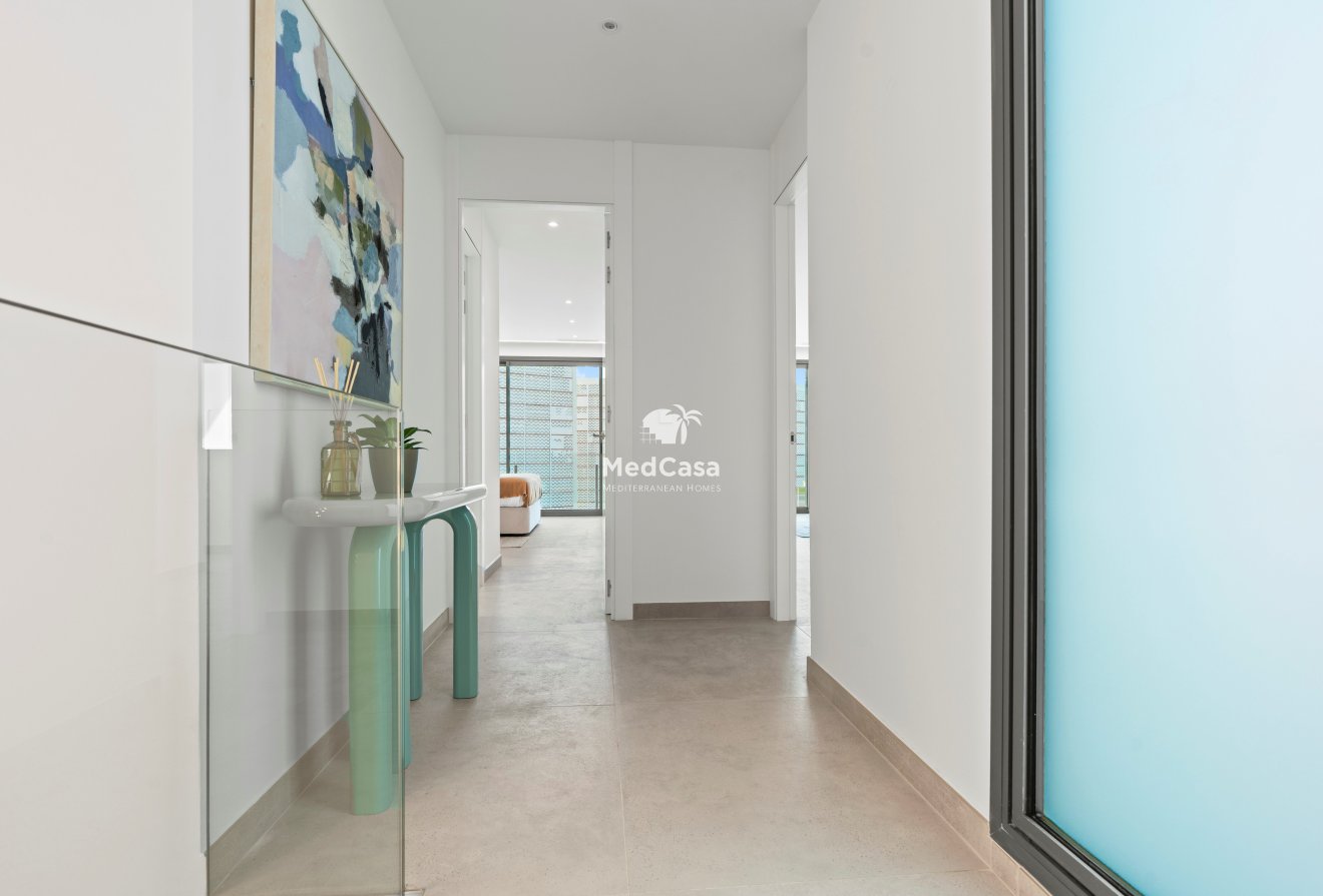 Neubau - Villa -
Benidorm