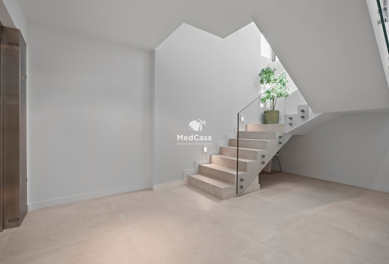 Neubau - Villa -
Benidorm