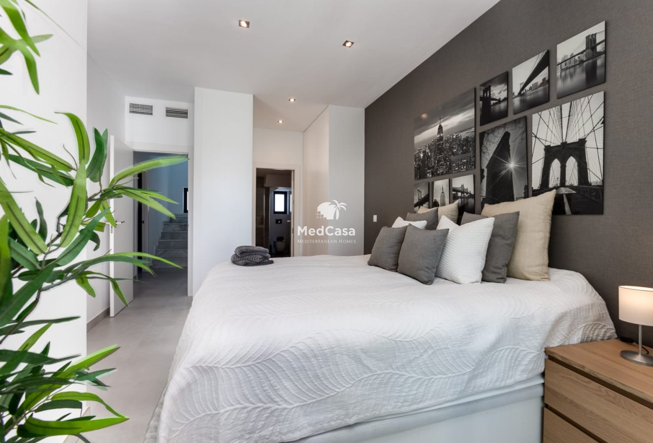 Neubau - Villa -
Pilar de la Horadada