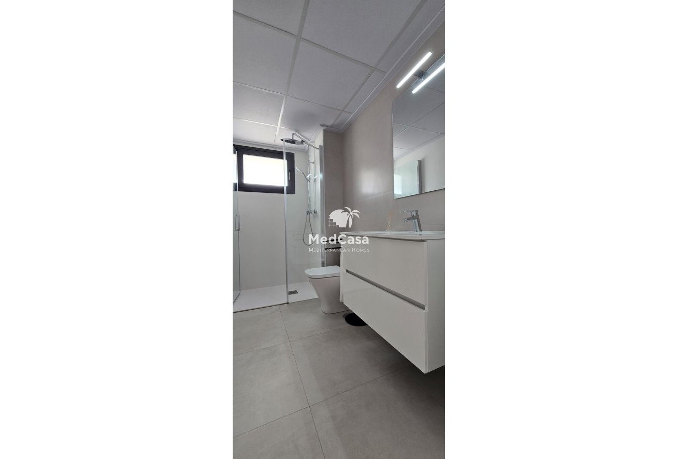 Obra nueva - Apartamento planta baja -
Cox