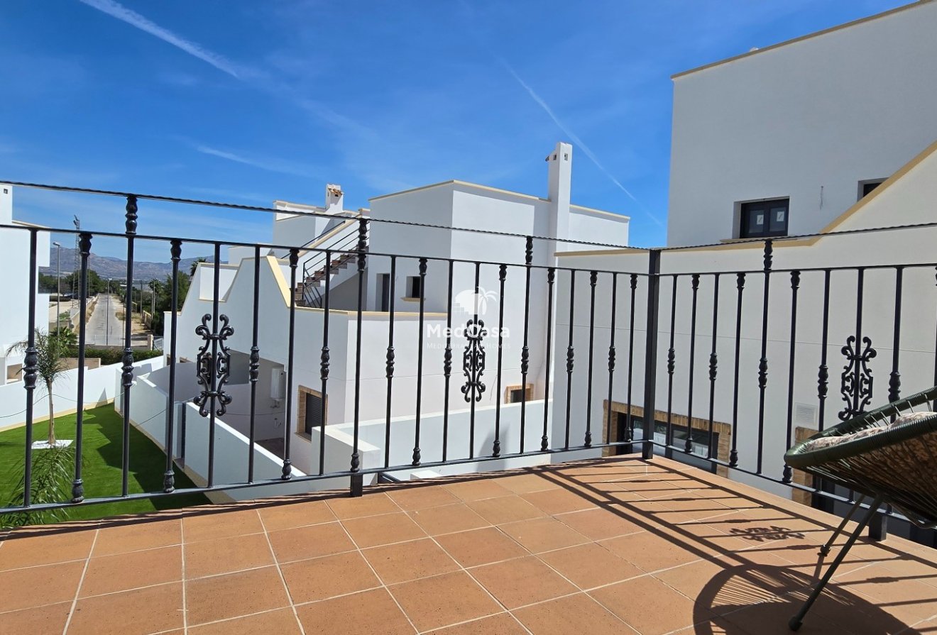Obra nueva - Apartamento planta baja -
Cox