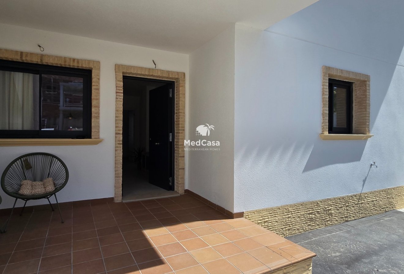 Obra nueva - Apartamento planta baja -
Cox