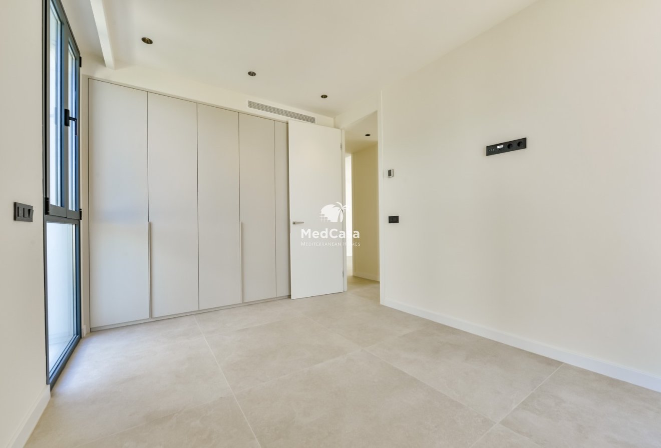 Obra nueva - Villa -
Finestrat