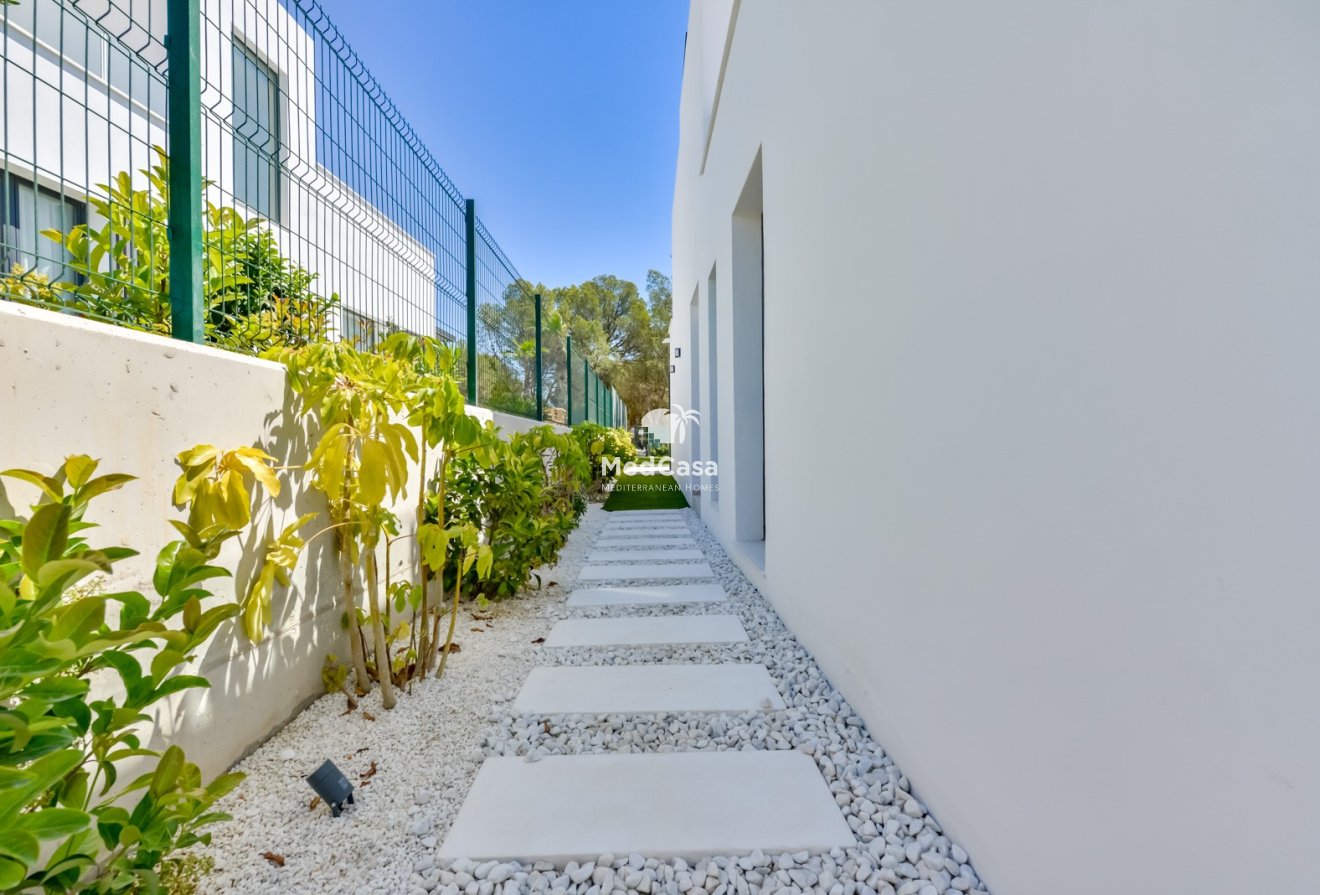 Obra nueva - Villa -
Finestrat