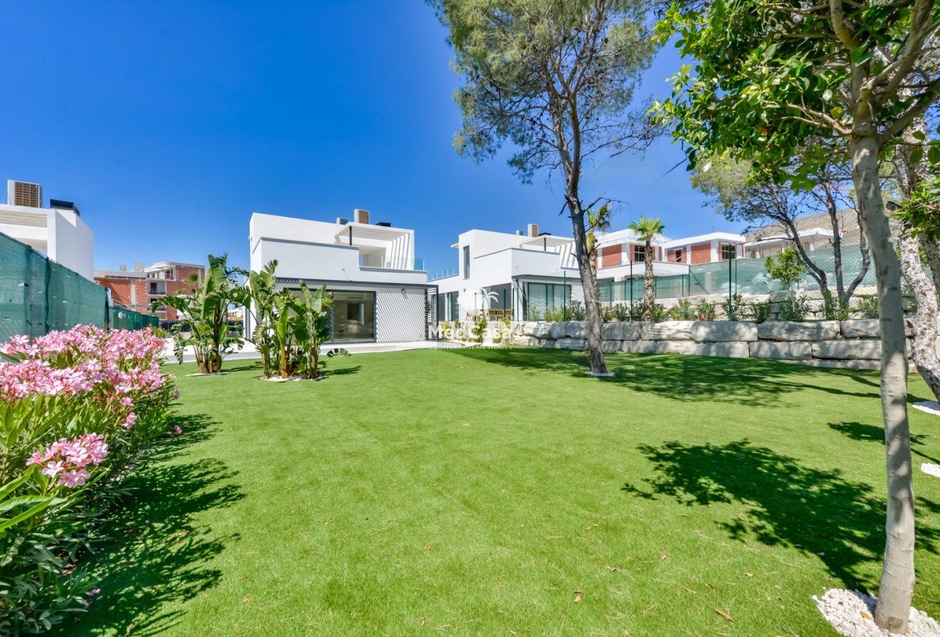 Obra nueva - Villa -
Finestrat