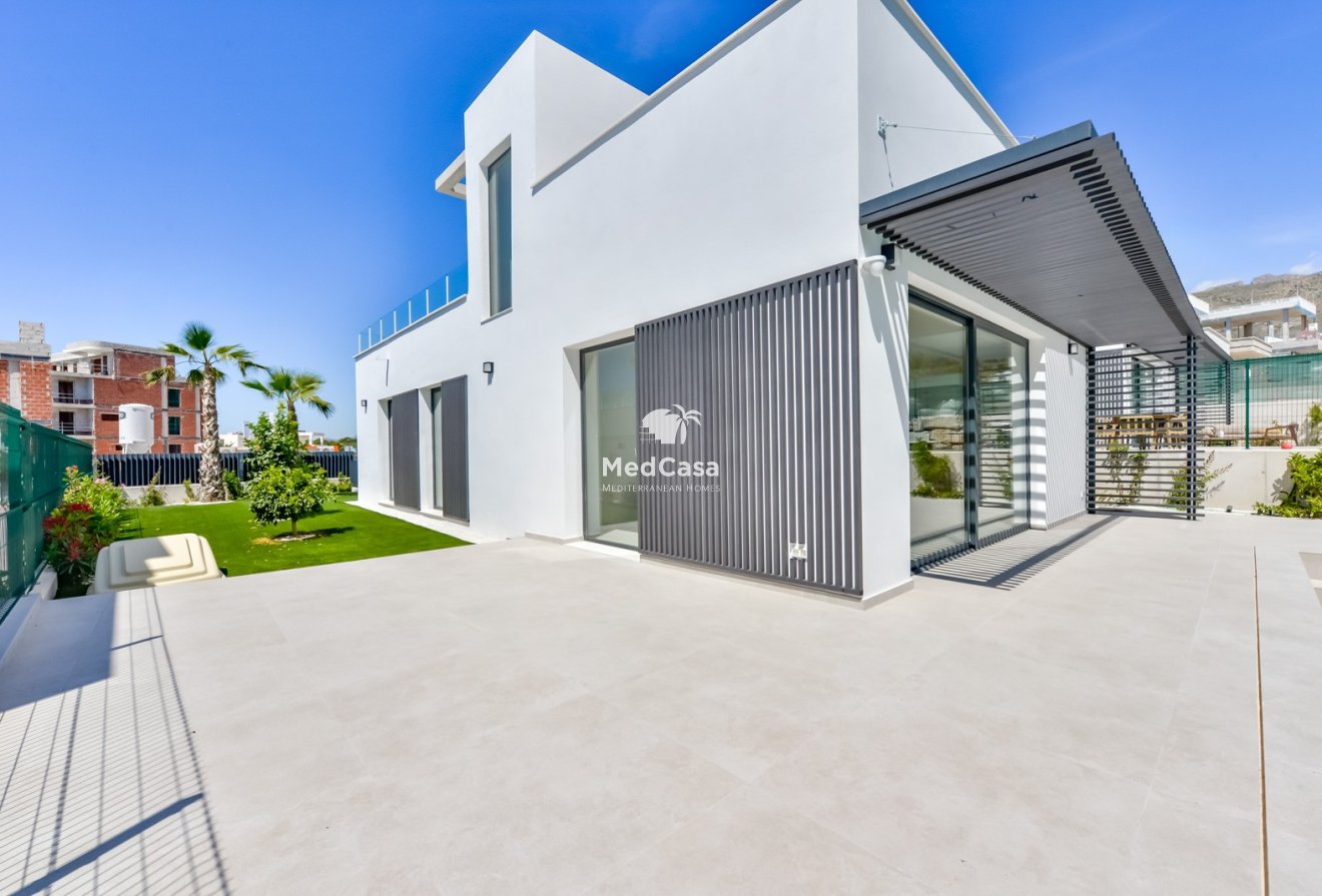 Obra nueva - Villa -
Finestrat