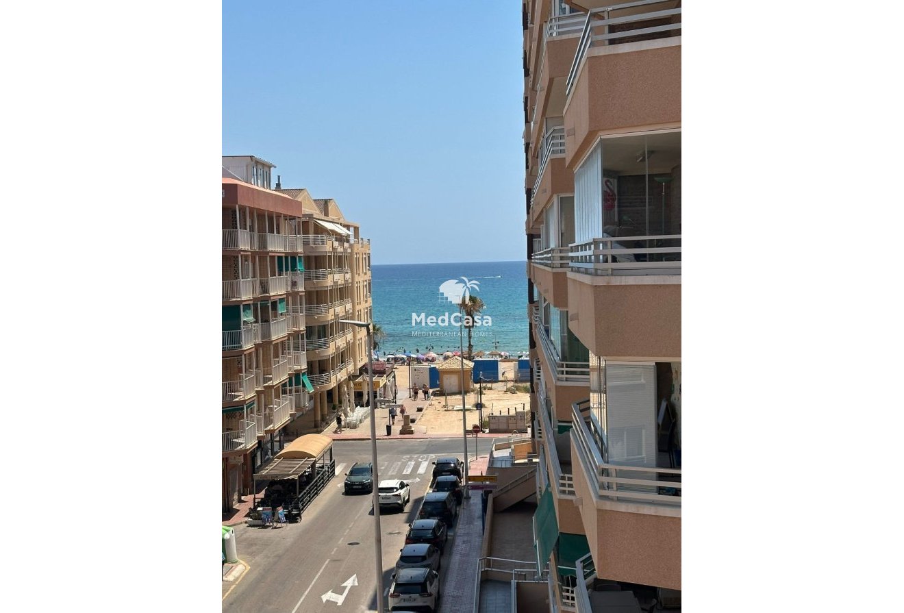 Wiederverkauf - Apartment -
Torrevieja - La Mata