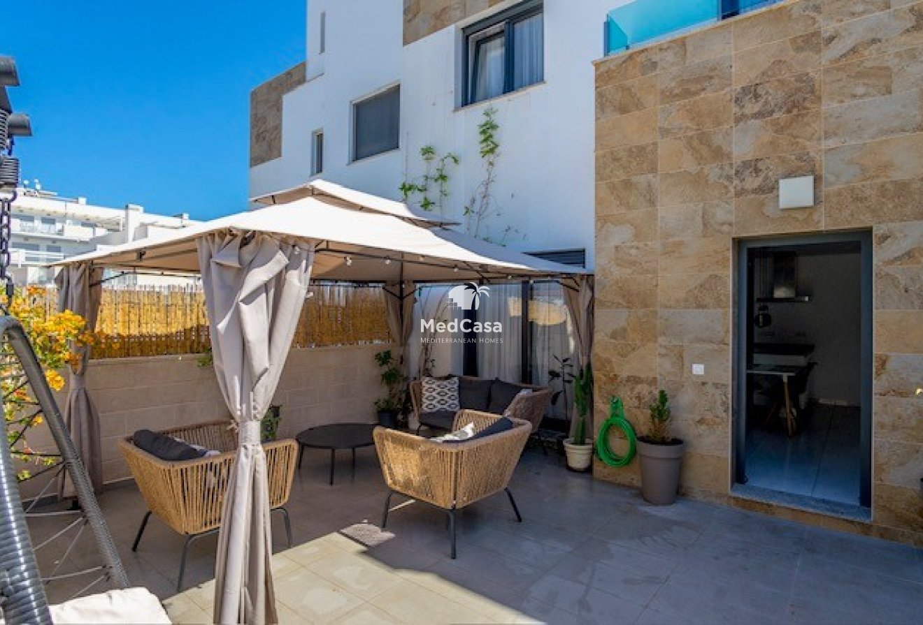 Wiederverkauf - Reihenhaus -
Orihuela Costa - Villamartín