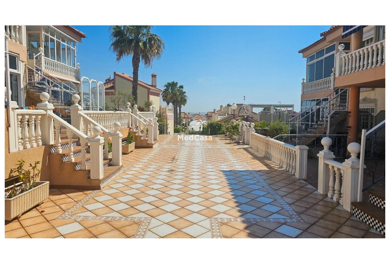 Wiederverkauf - Reihenhaus -
Torrevieja - Los Balcones - Los Altos del Edén