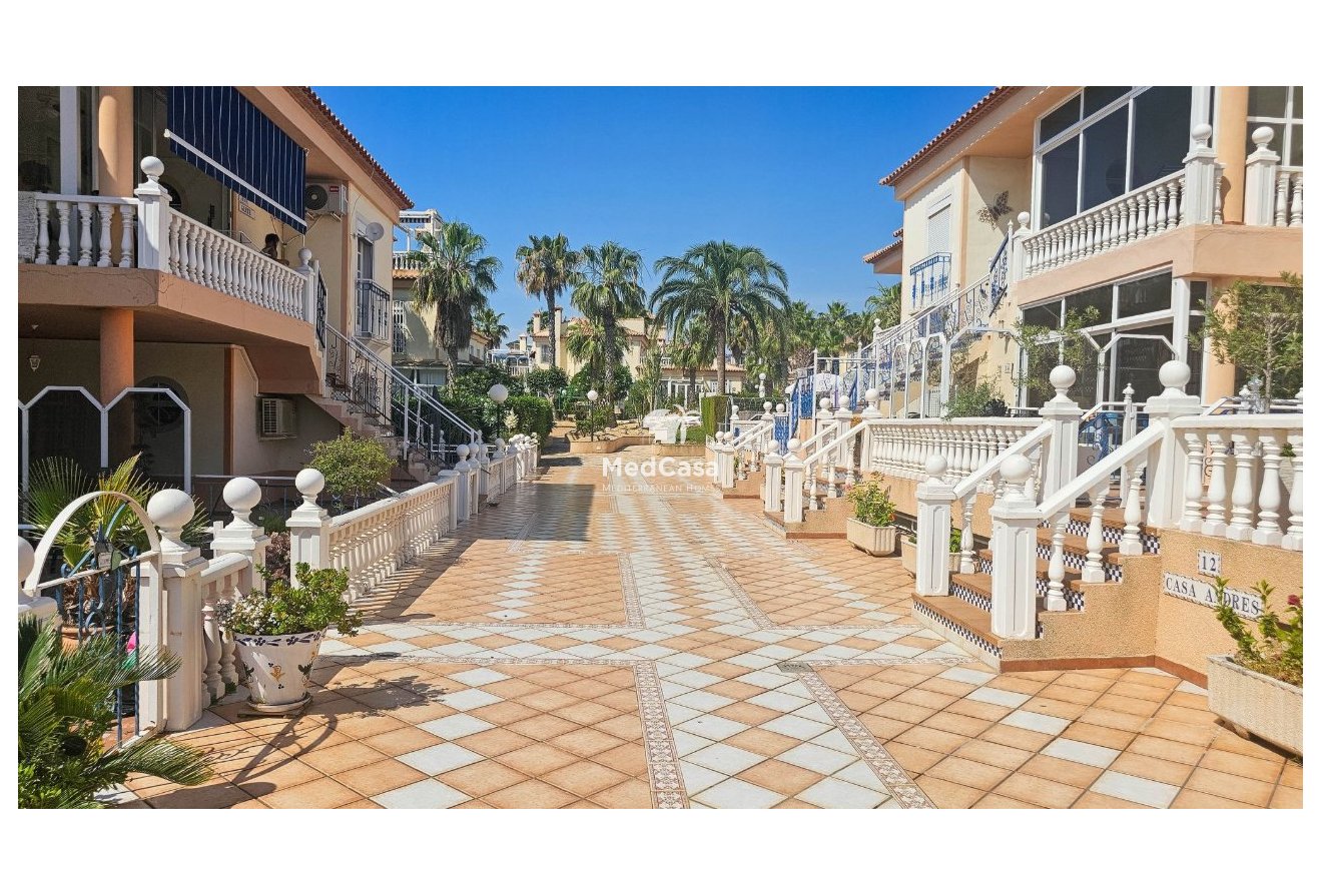 Wiederverkauf - Reihenhaus -
Torrevieja - Los Balcones - Los Altos del Edén