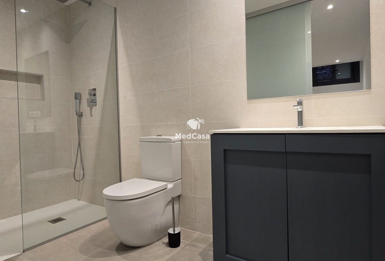 Resale - Semi detached  -
Dolores