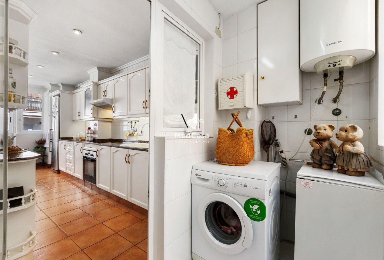 Resale - Apartment -
Torrevieja