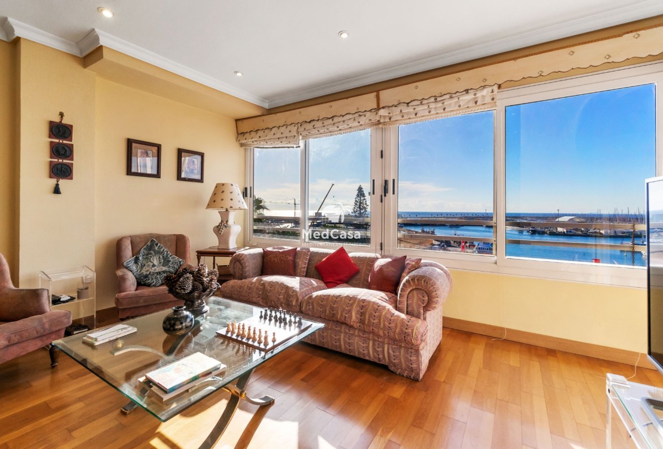 Resale - Apartment -
Torrevieja