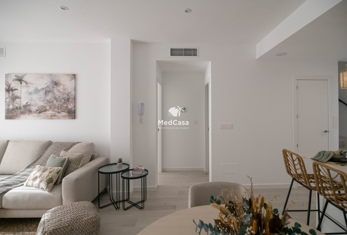 Neubau - Reihenhaus -
Avileses - Jerónimo y Avileses