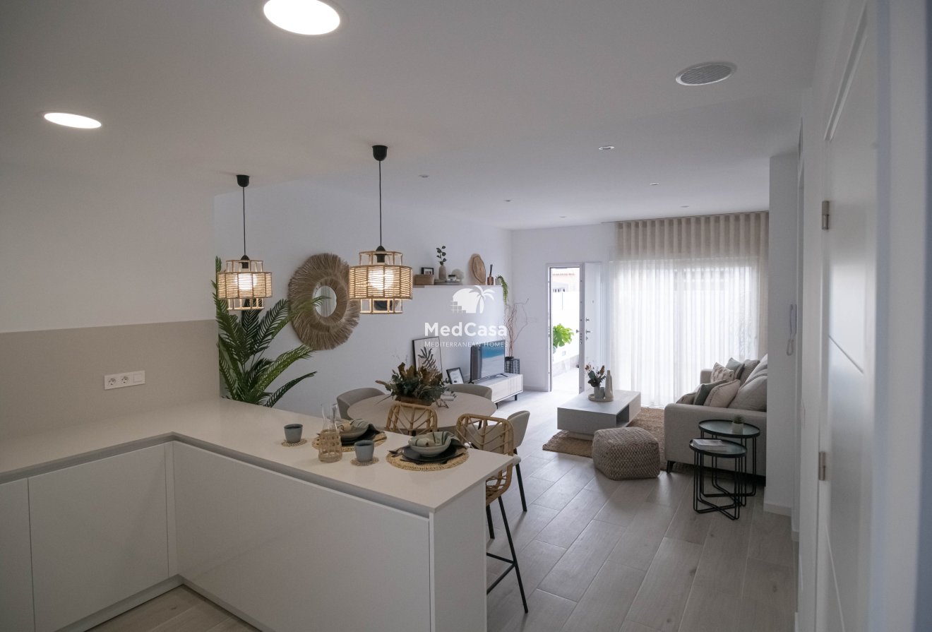 Neubau - Reihenhaus -
Avileses - Jerónimo y Avileses