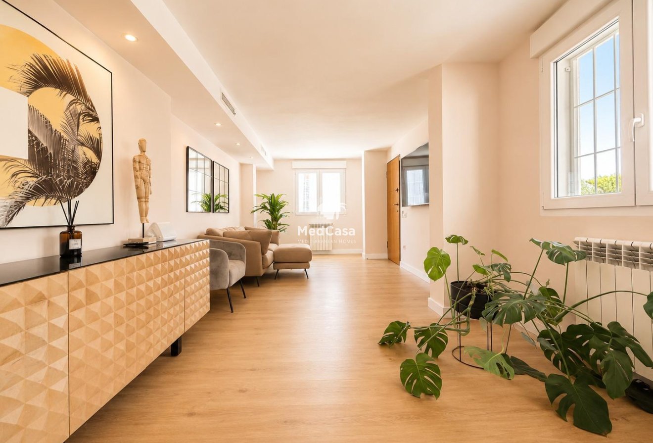 Wiederverkauf - Villa -
Dehesa de campoamor - Campoamor
