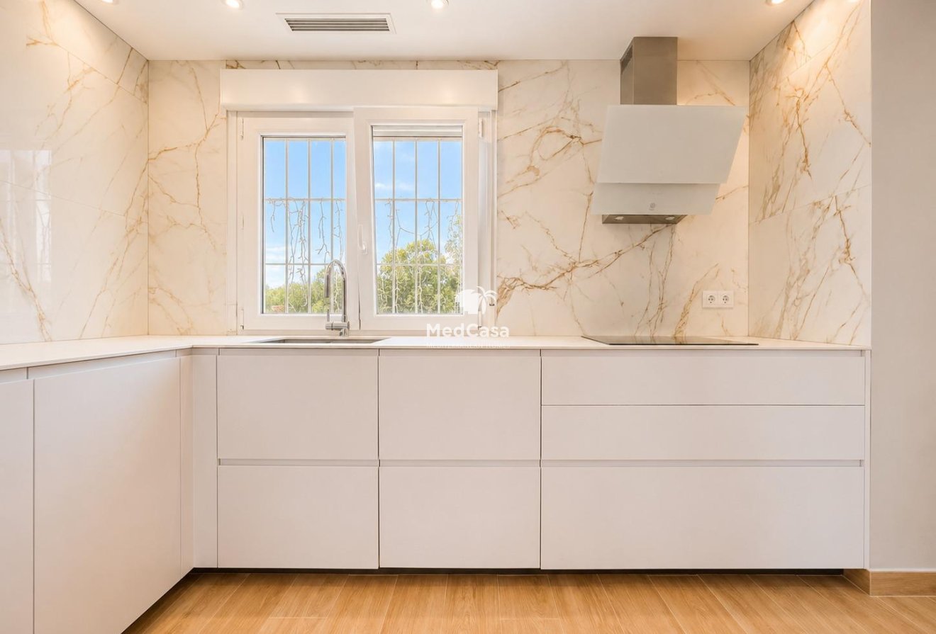 Wiederverkauf - Villa -
Dehesa de campoamor - Campoamor
