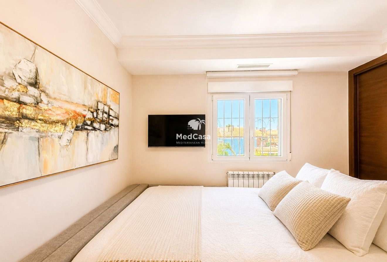 Wiederverkauf - Villa -
Dehesa de campoamor - Campoamor