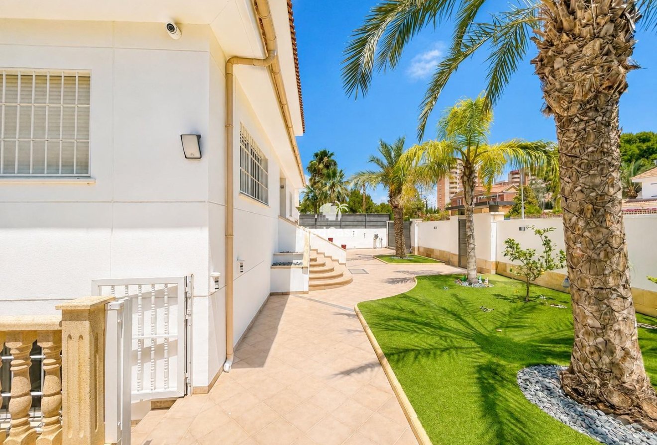 Wiederverkauf - Villa -
Dehesa de campoamor - Campoamor