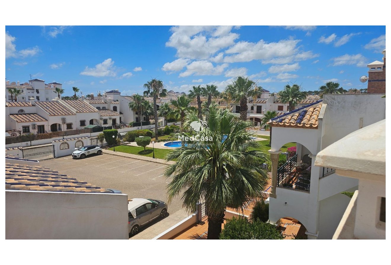 Wiederverkauf - Reihenhaus -
Orihuela Costa - Villamartín