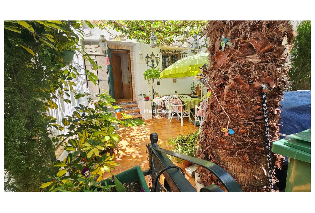 Wiederverkauf - Reihenhaus -
Orihuela Costa - Villamartín