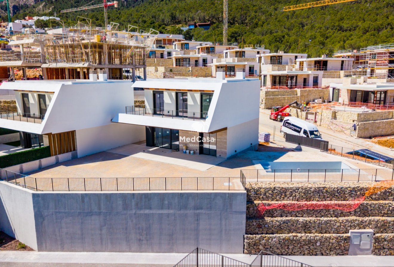 Obra nueva - Villa -
Polop de La Marina