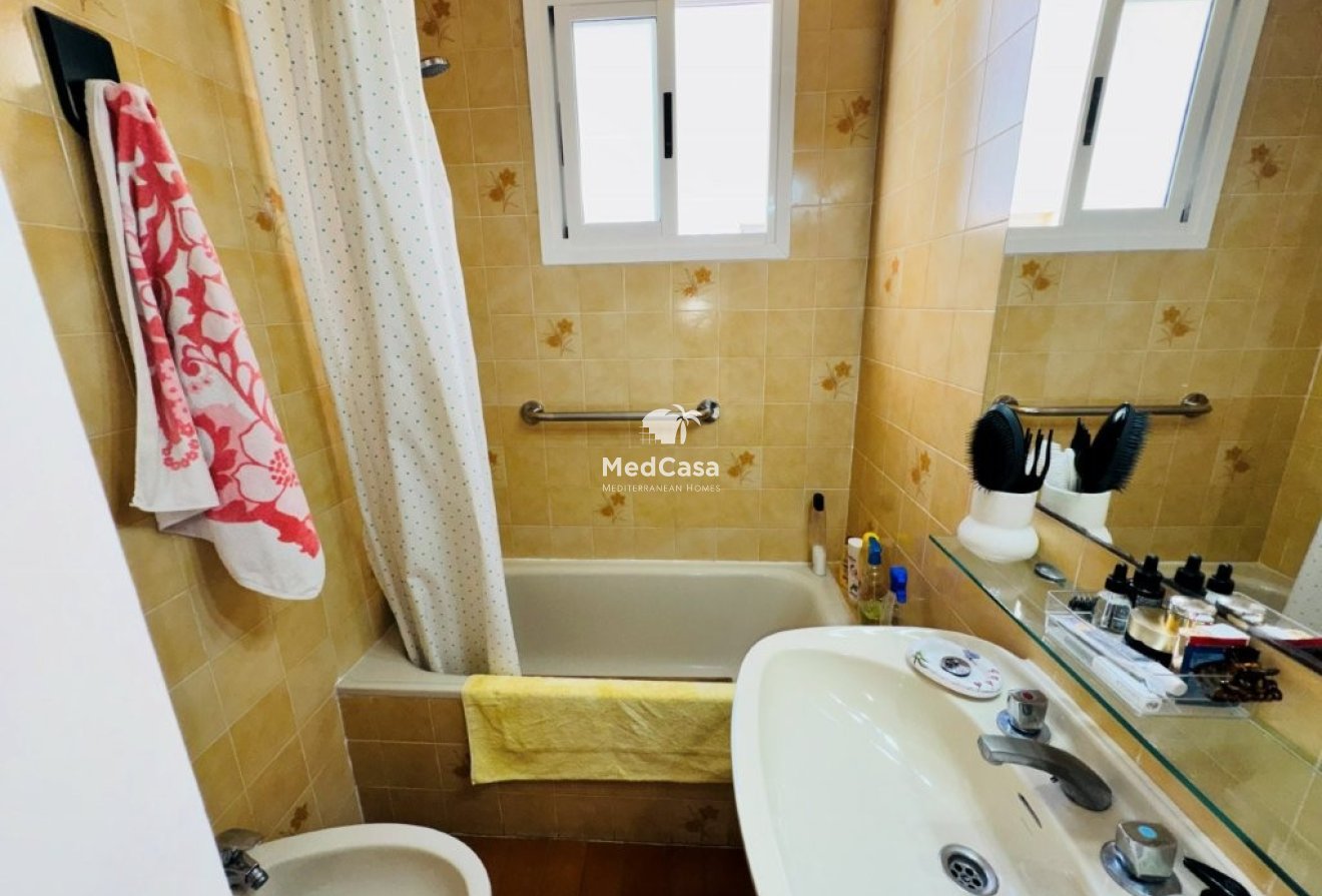 Segunda mano - Apartamento -
La Mata