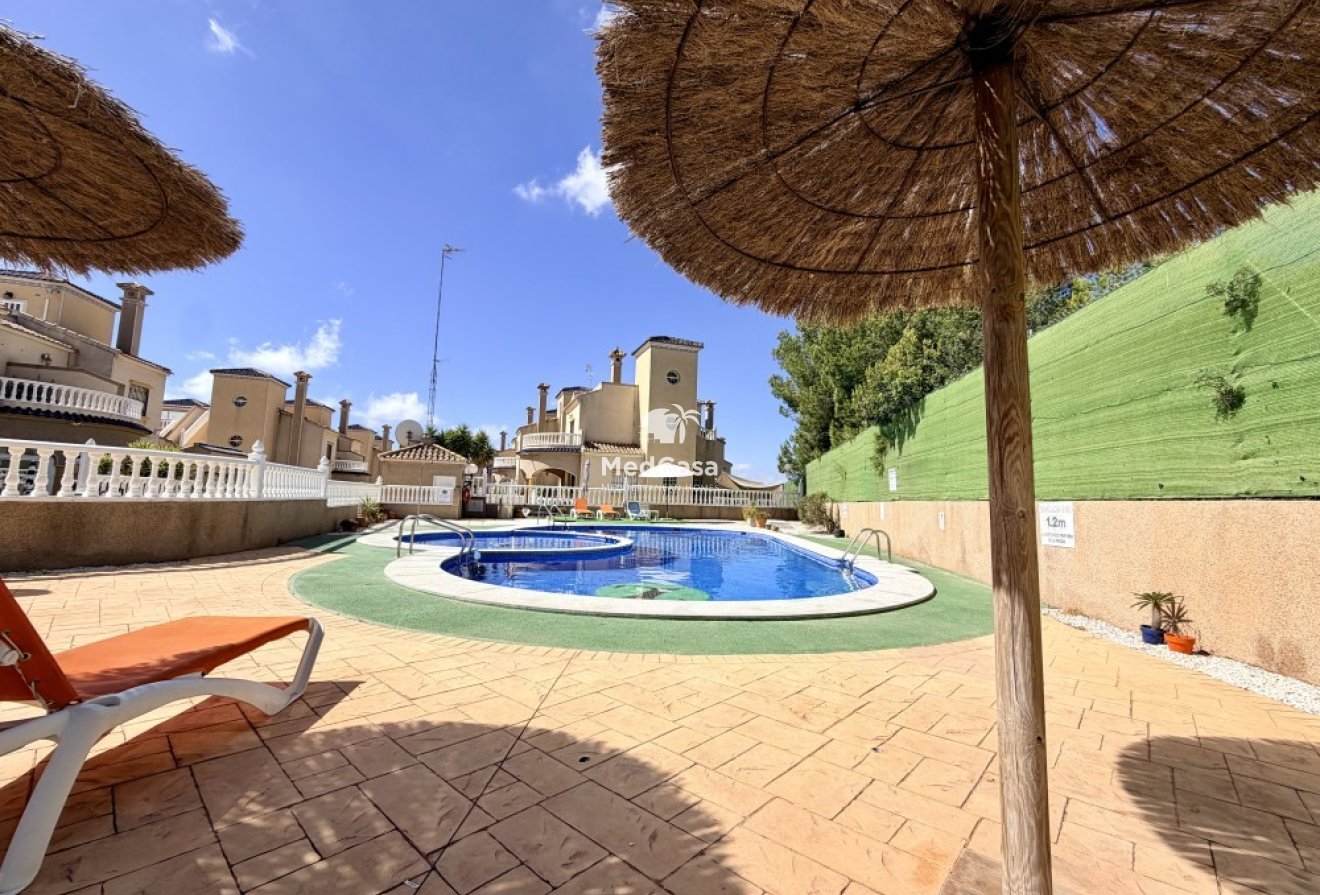 Wiederverkauf - Reihenhaus -
Orihuela Costa - Villamartín