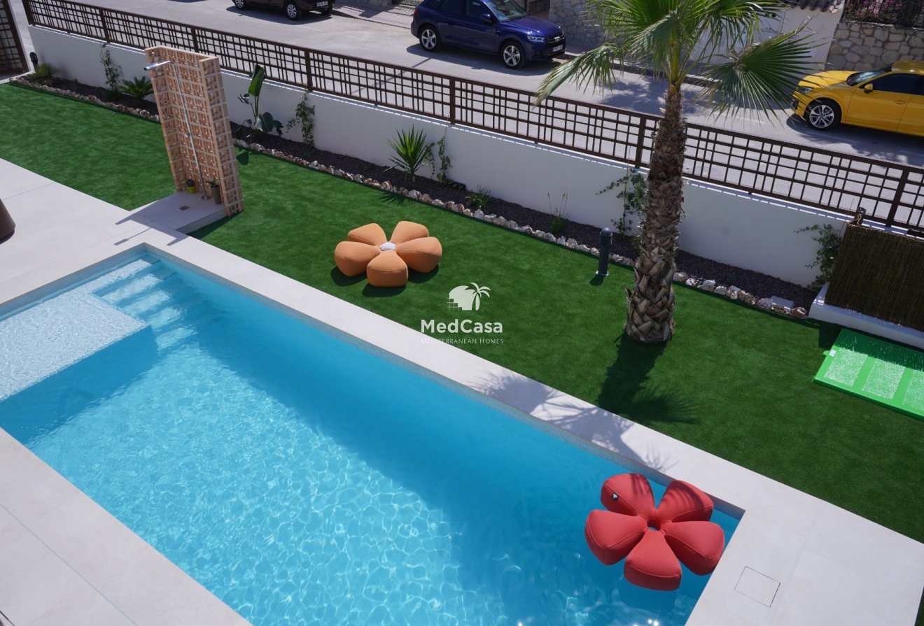Obra nueva - Villa -
Golf La Finca