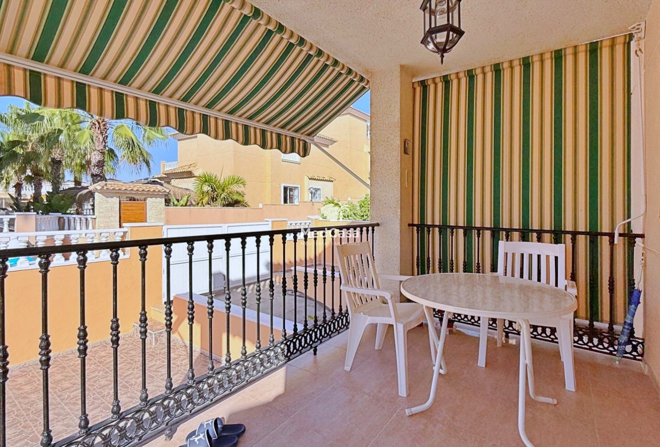 Segunda mano - Villa -
Orihuela Costa