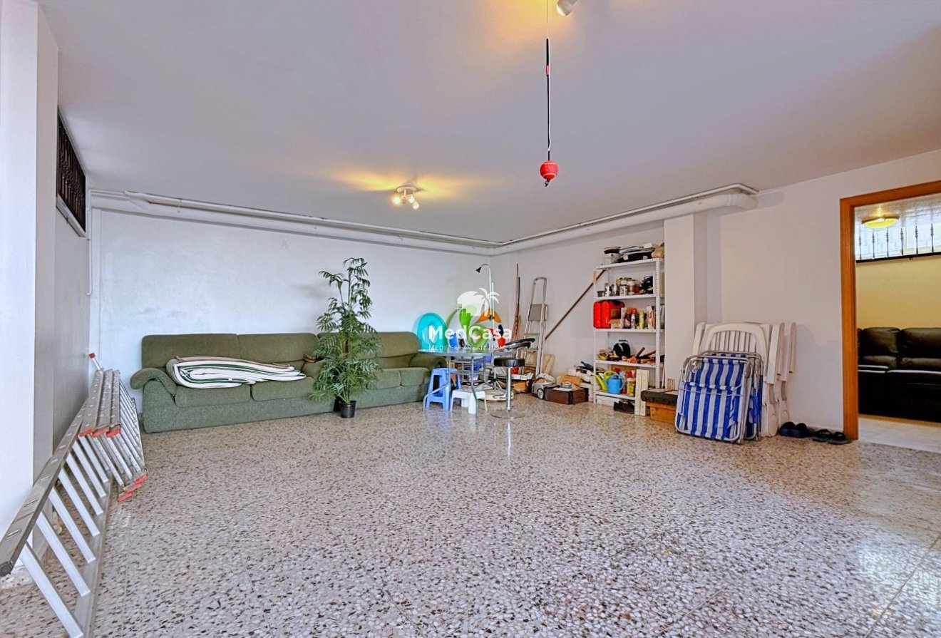 Segunda mano - Villa -
Orihuela Costa