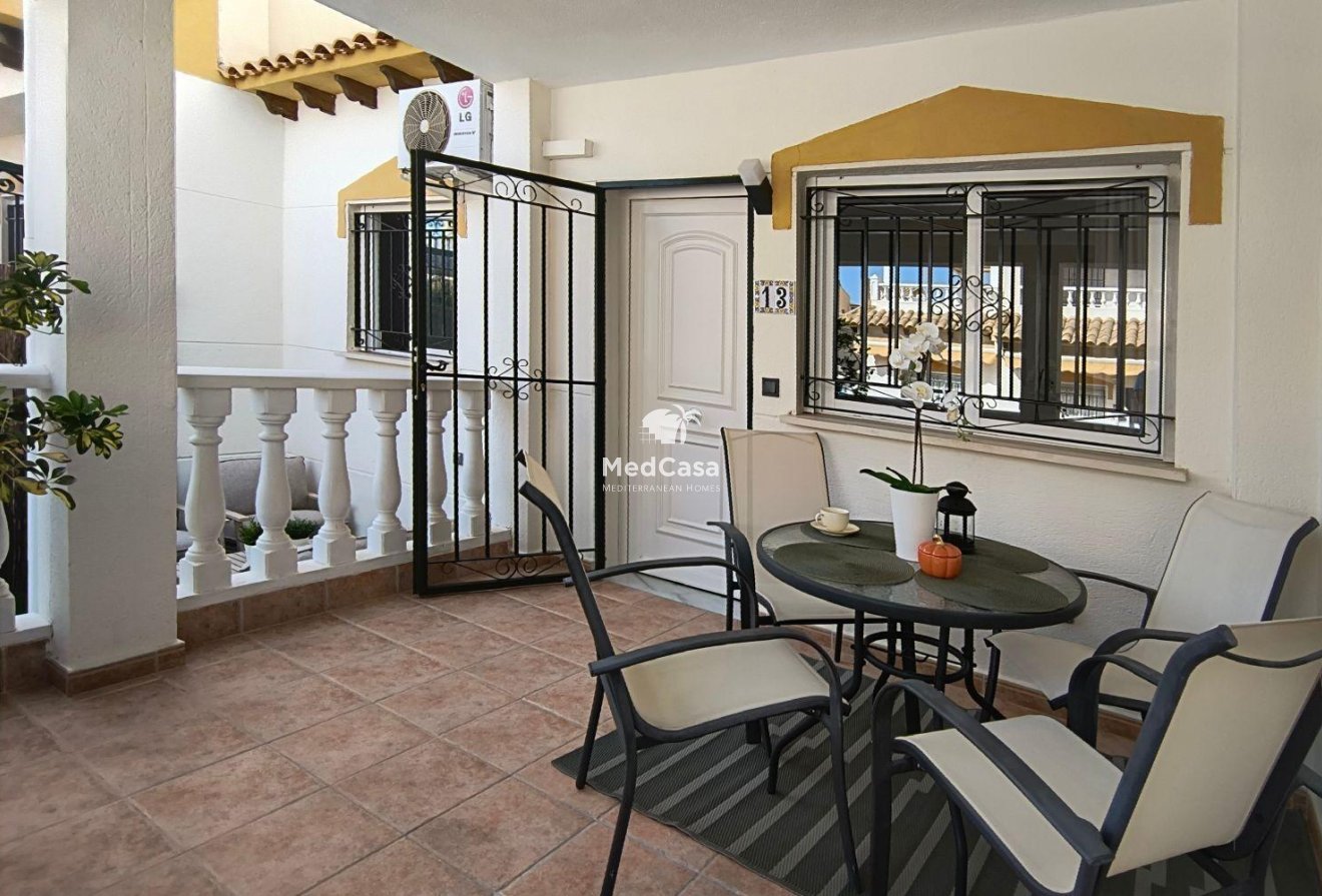 Wiederverkauf - Reihenhaus -
Orihuela Costa - Urbanización Perla del Mar