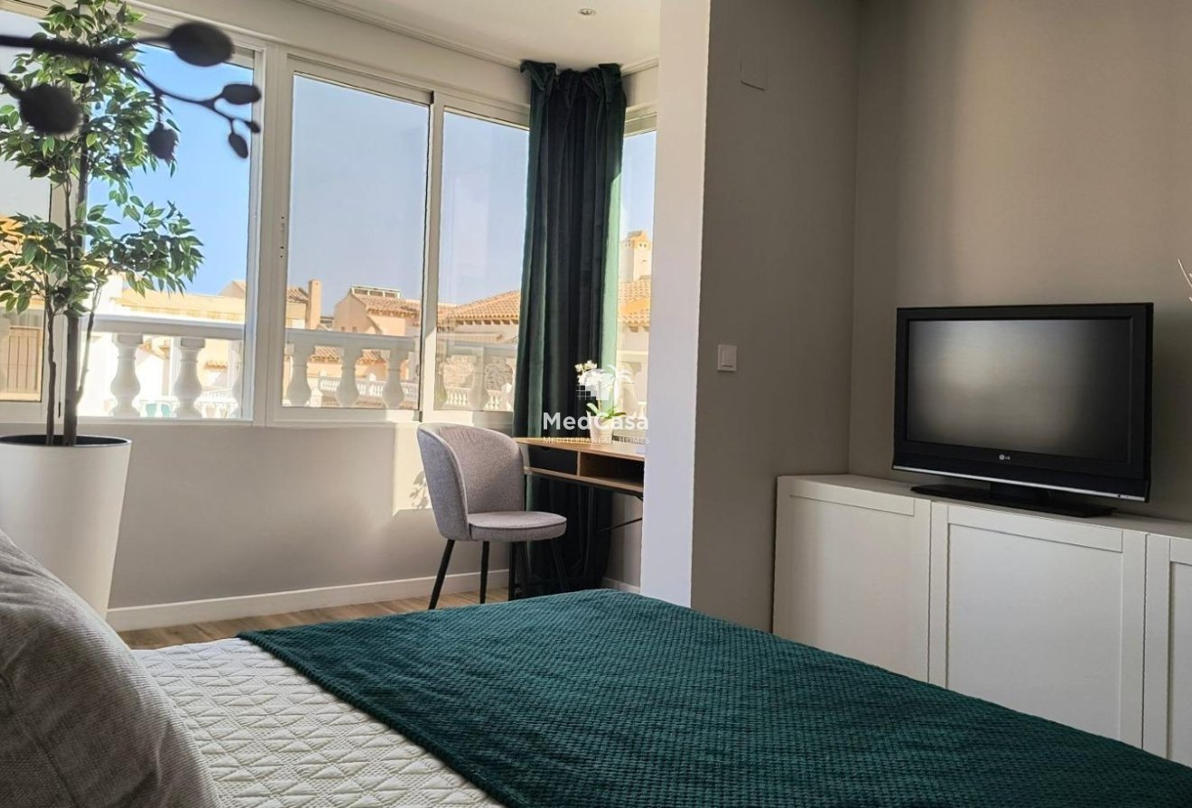 Wiederverkauf - Reihenhaus -
Orihuela Costa - Urbanización Perla del Mar