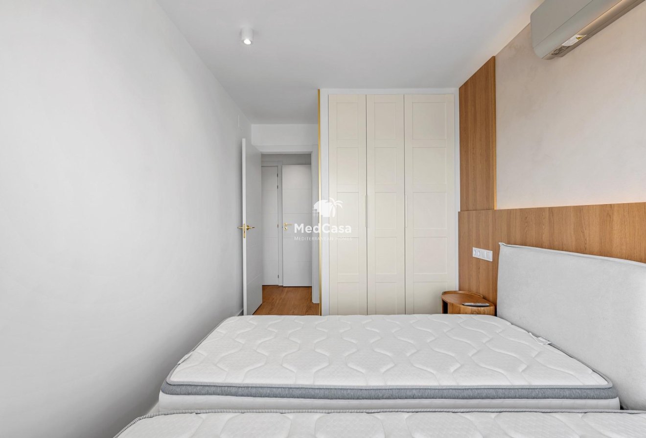 Wiederverkauf - Apartment -
Torrevieja - Punta prima