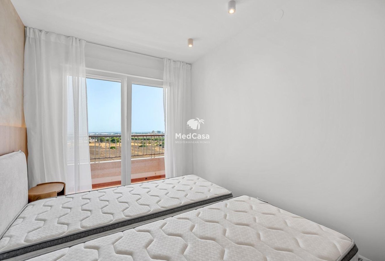Wiederverkauf - Apartment -
Torrevieja - Punta prima