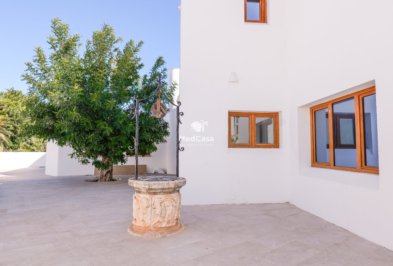 Wiederverkauf - Villa -
Moraira - Benimeit
