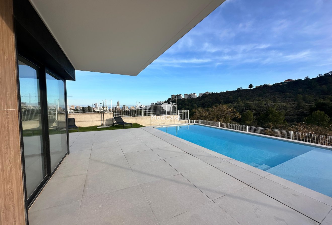 Obra nueva - Villa -
Finestrat