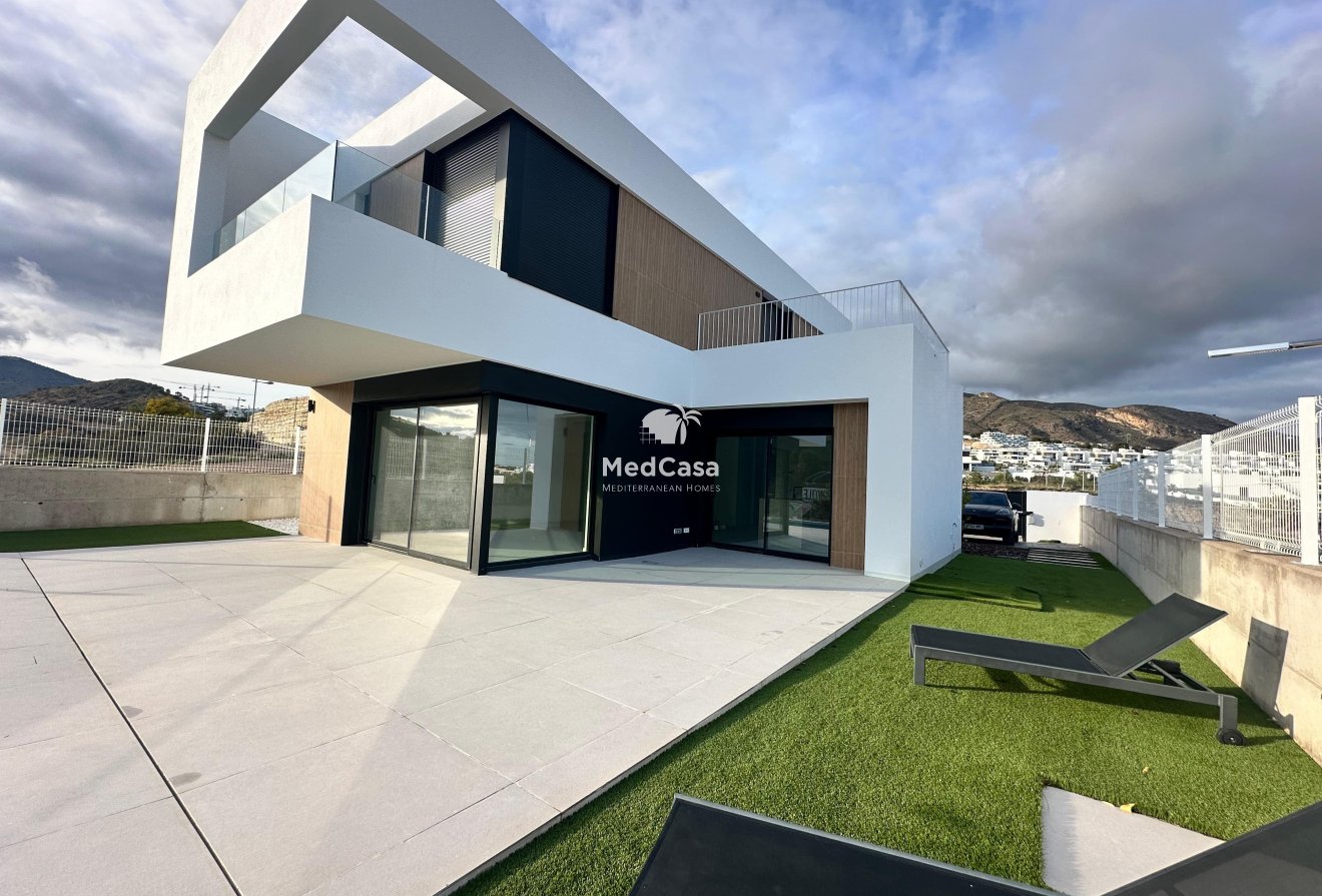 Obra nueva - Villa -
Finestrat