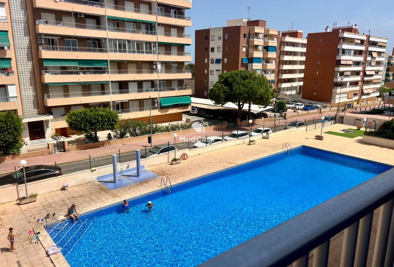 Segunda mano - Apartamento -
Torrevieja - Punta prima